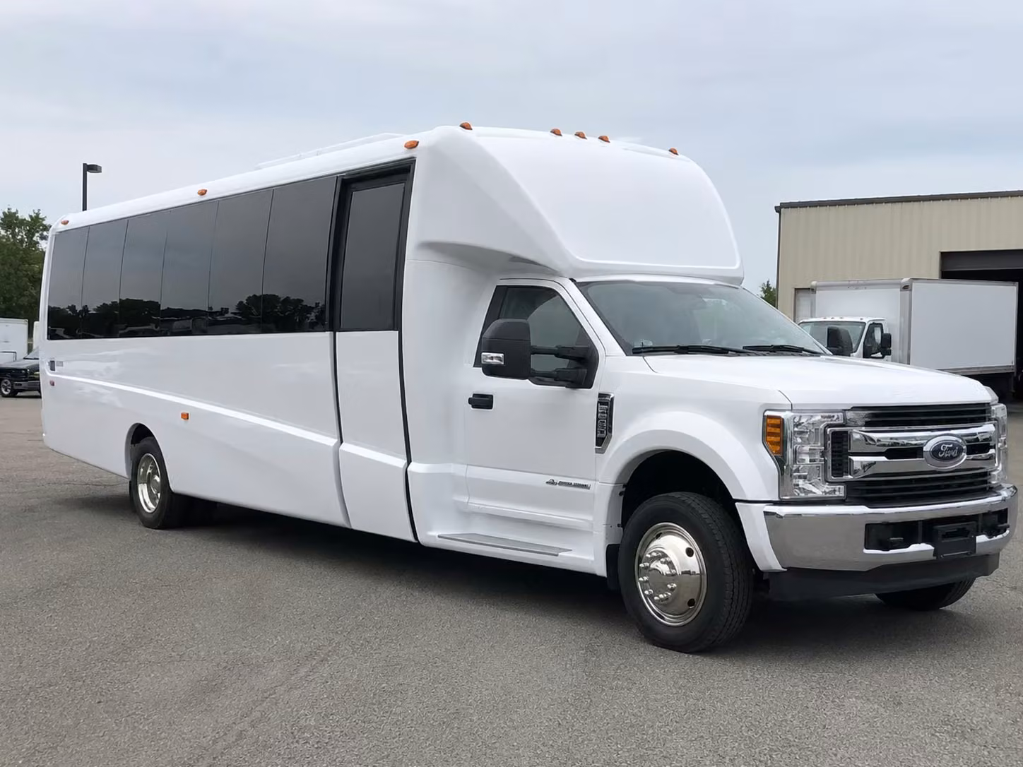 15 passenger minibus