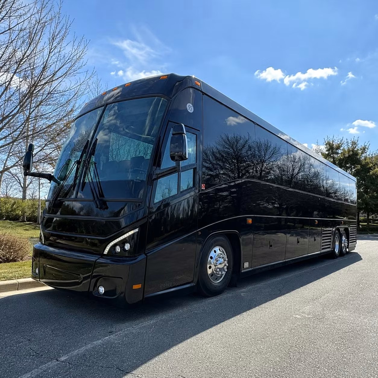 book airport transfers and corporate event shuttles from menifee with ease